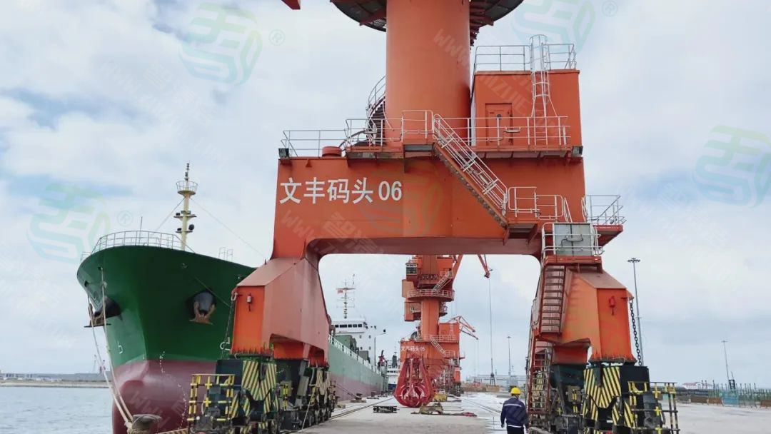 港口码头带电清洗工作顺利完成